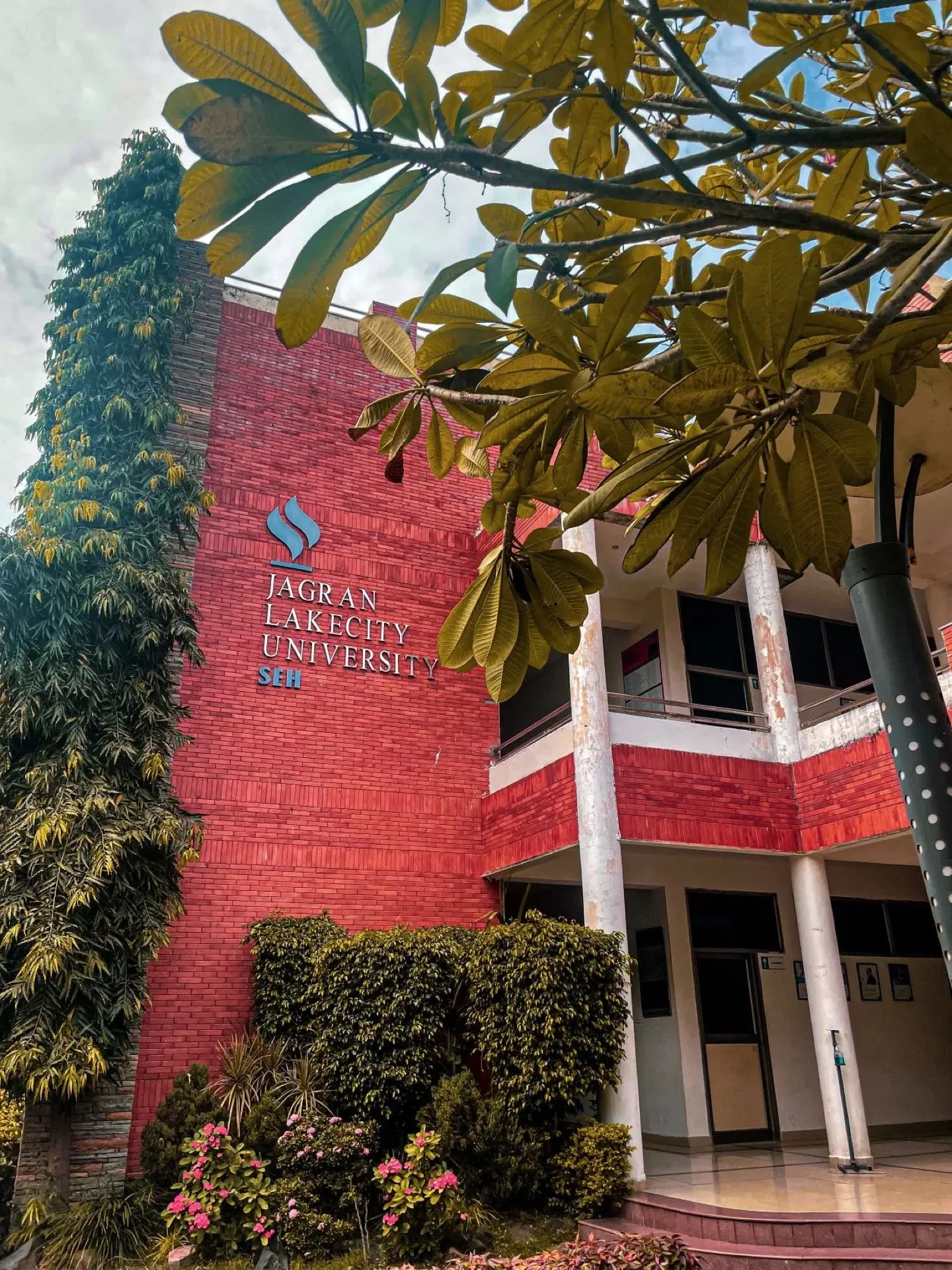 JLU Campus