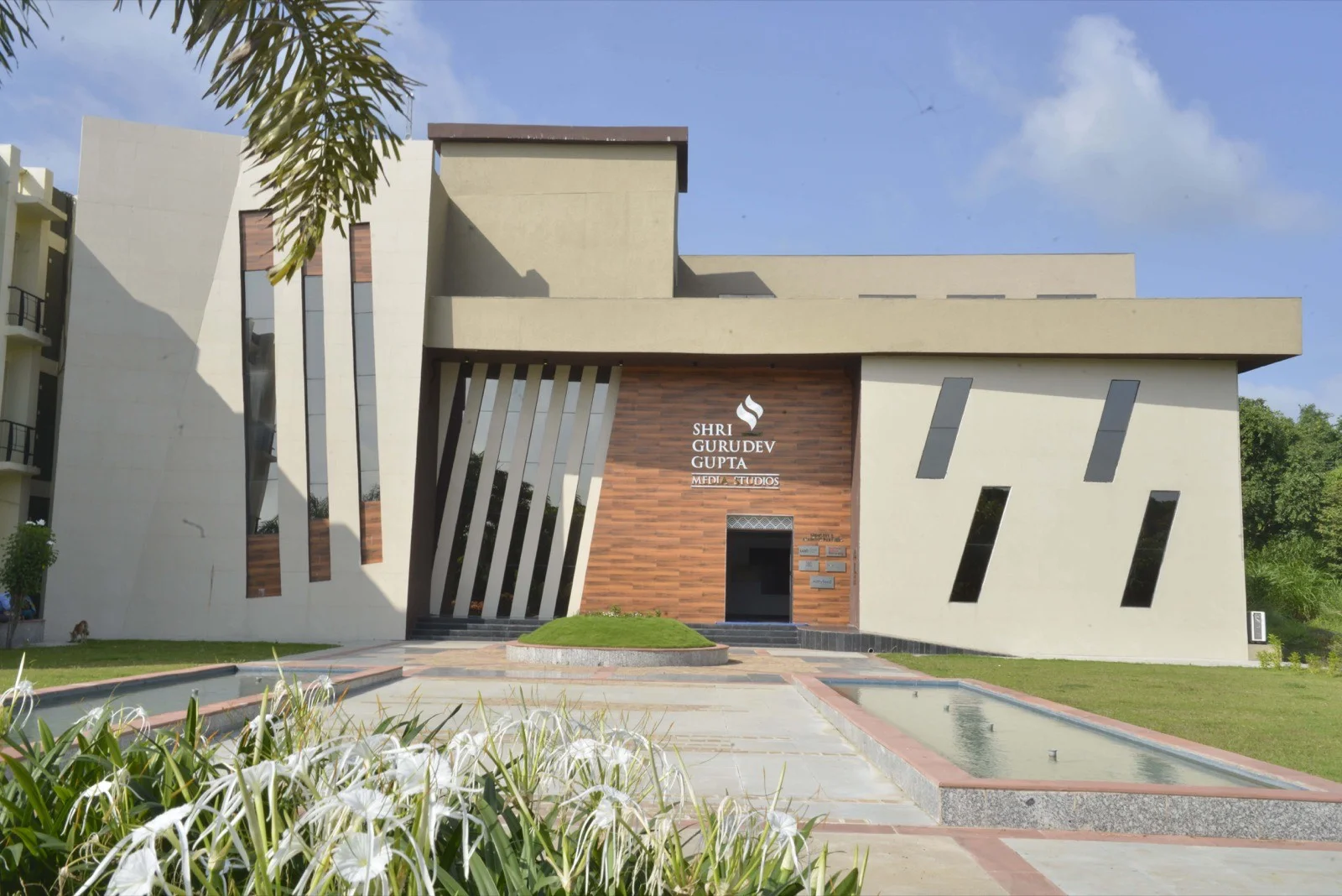 Shri Gurudev Gupta Media Studio