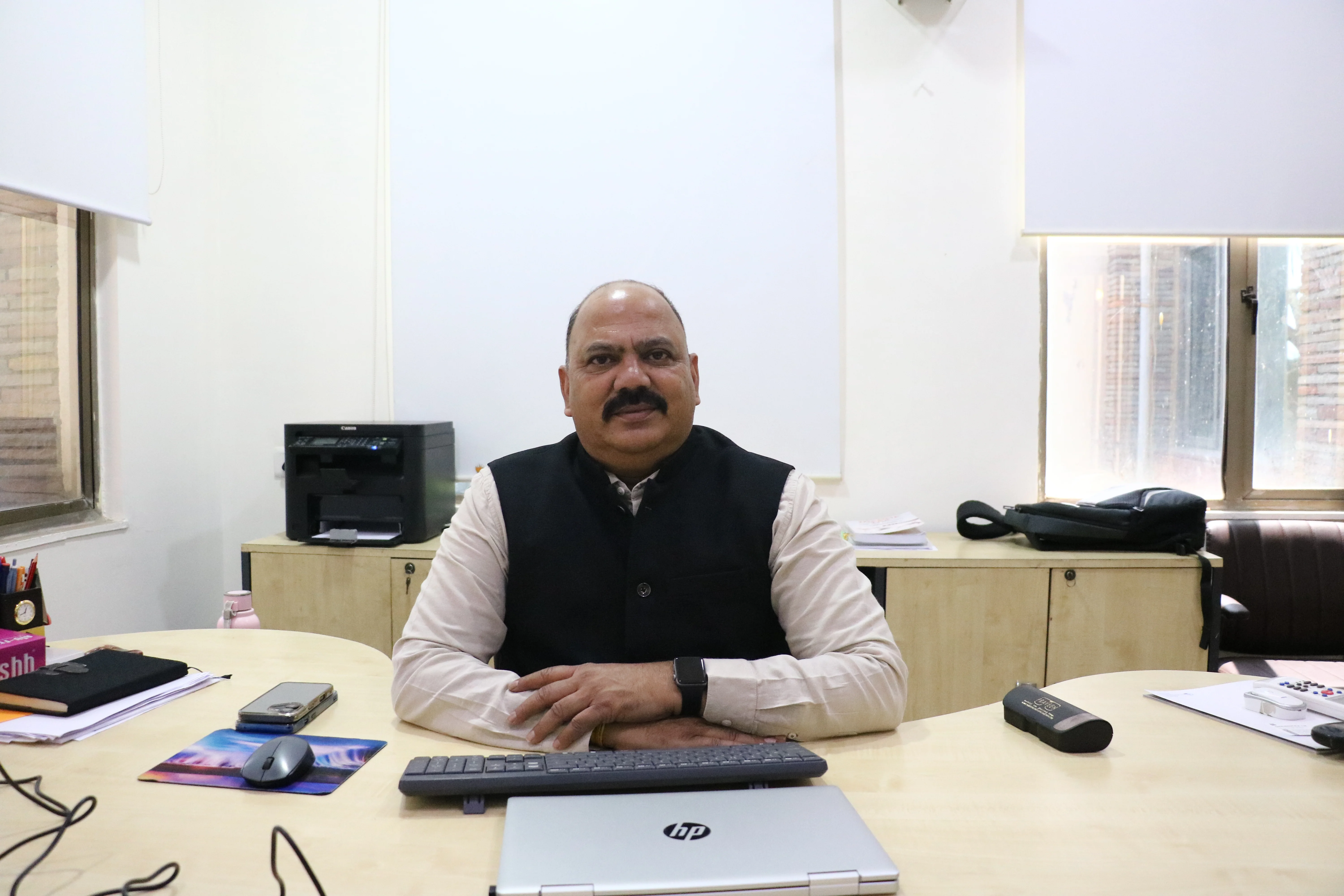 Dr. Vivek Khare — Pro Vice Chancellor (Student Welfare), Jagran Lakecity University